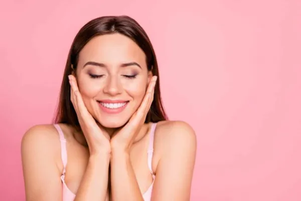 تزریق چربی در گونه