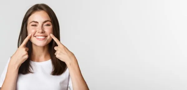 برجسته كردن گونه با تزریق چربی